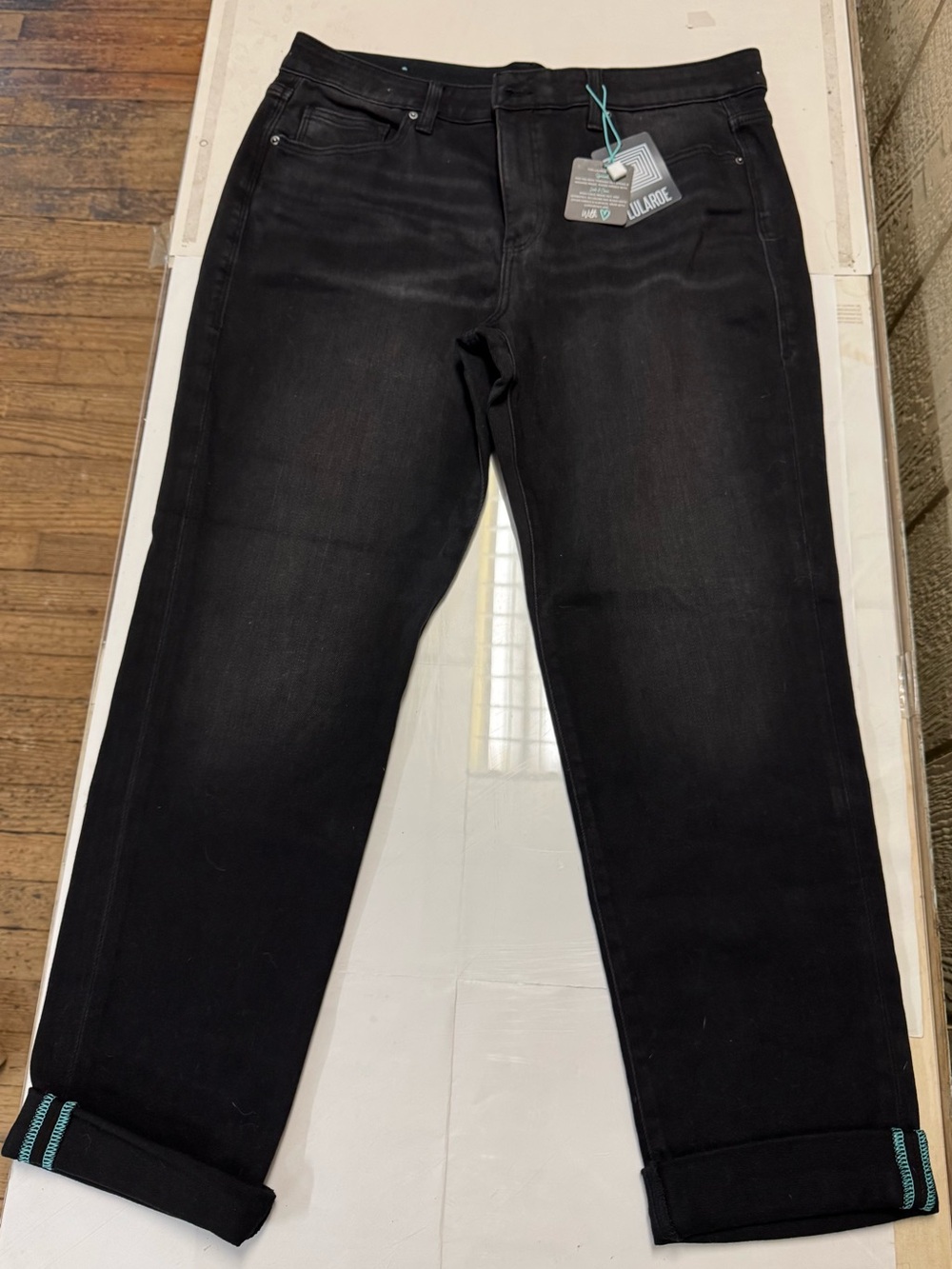 LuLaRoe Women’s Size 32 Black Magic Waistband Boyfriend Denim Stretch Jeans